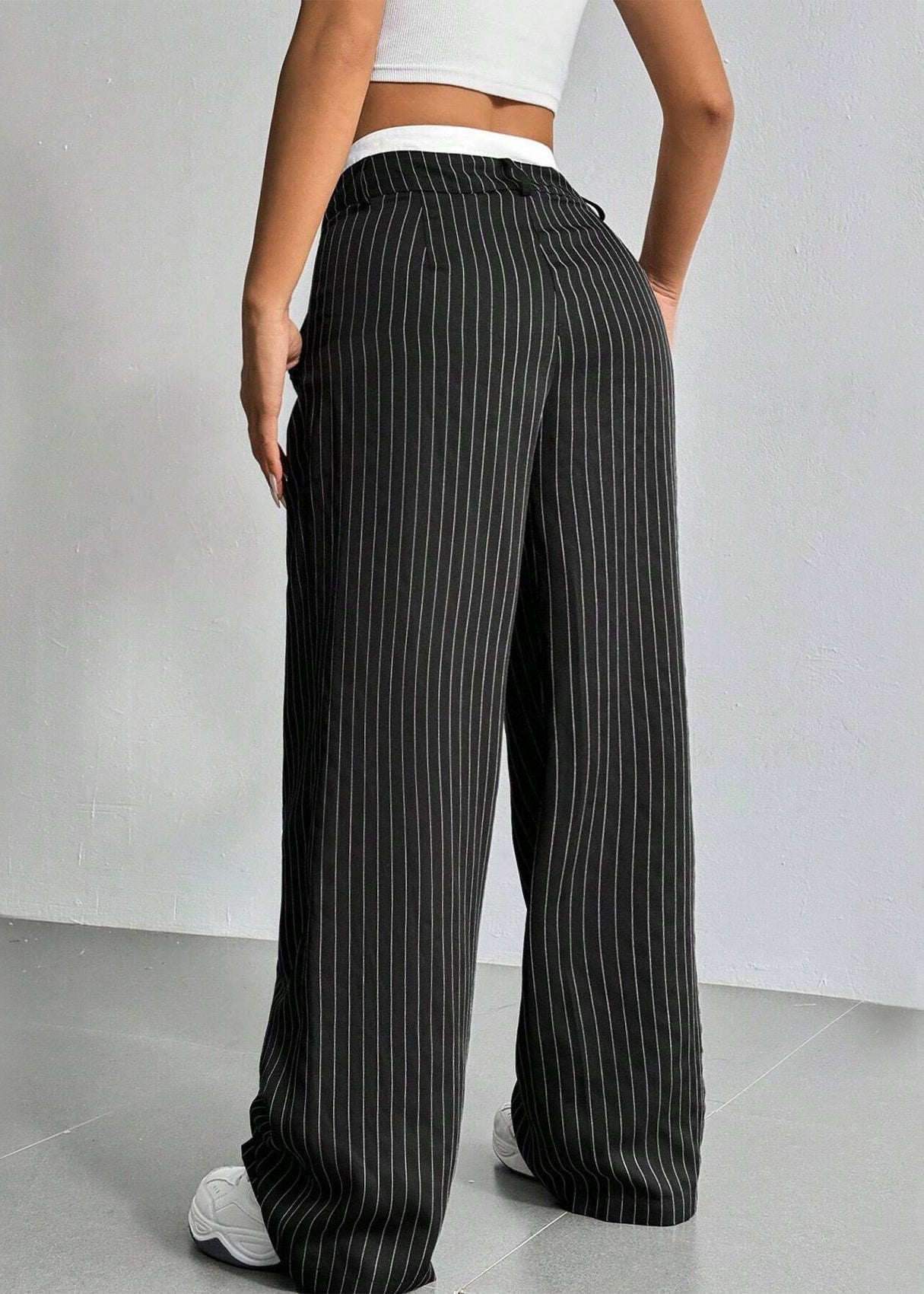 Pantalon droit rayé taille haute