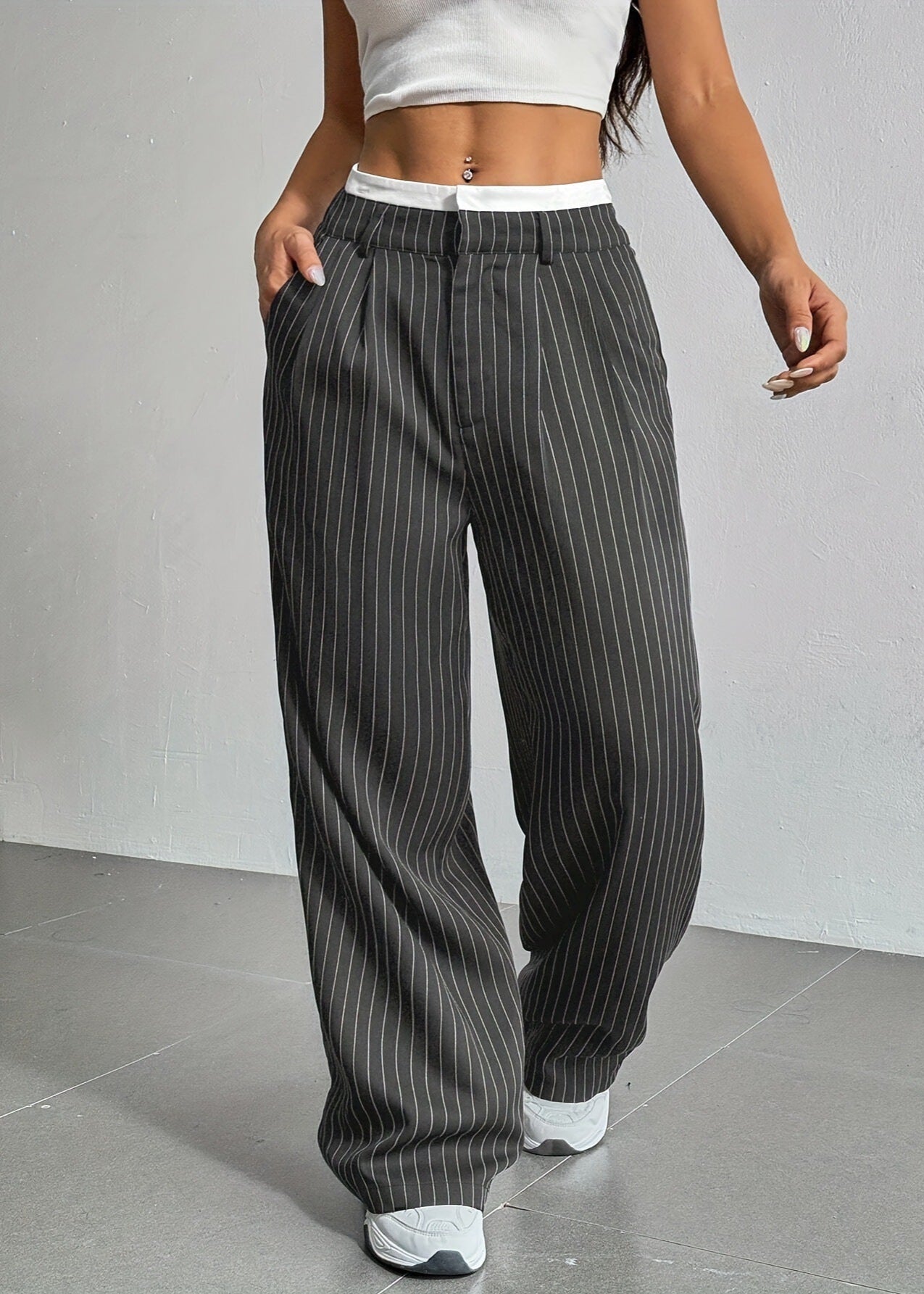 Pantalon droit rayé taille haute