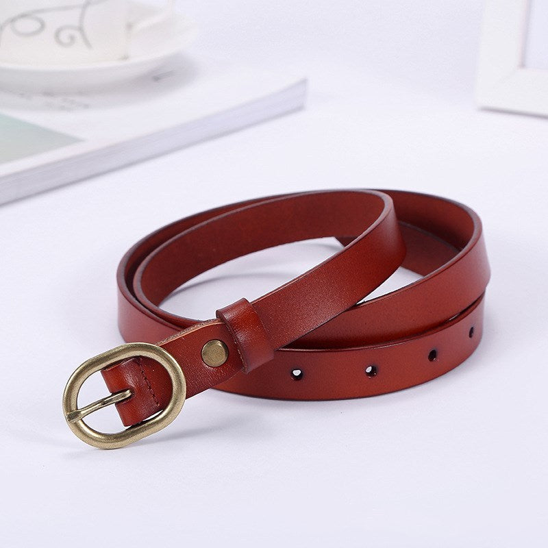Ceinture fine élégante en cuir