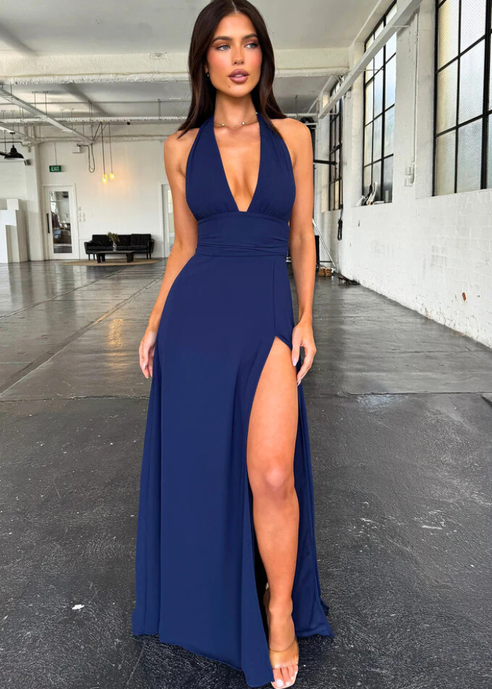 Robe longue décolleté V fendue