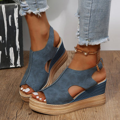 Sandales à Talon Compensé Femme – Style Estival avec Boucle