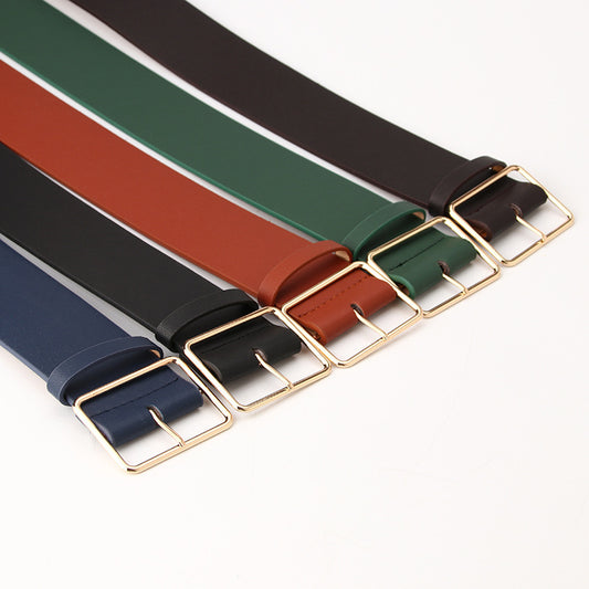 Ceinture large élégante à boucle carrée