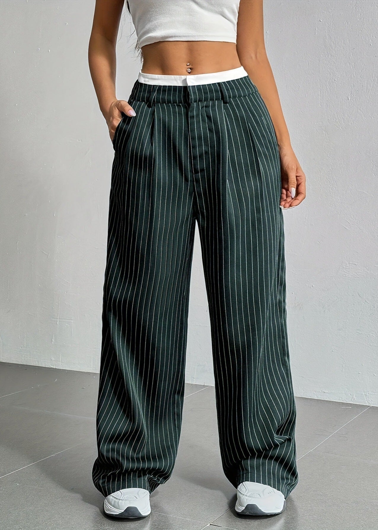 Pantalon droit rayé taille haute