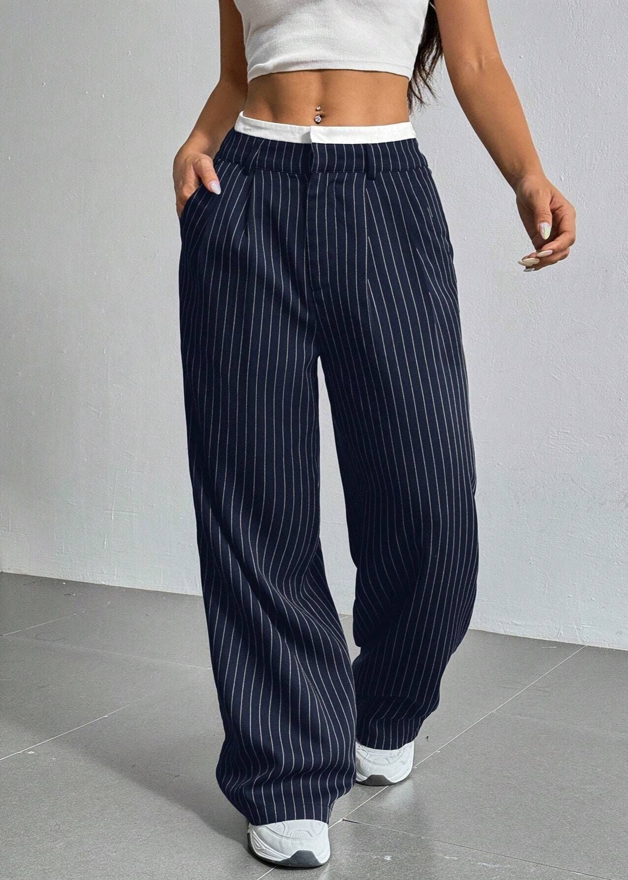 Pantalon droit rayé taille haute