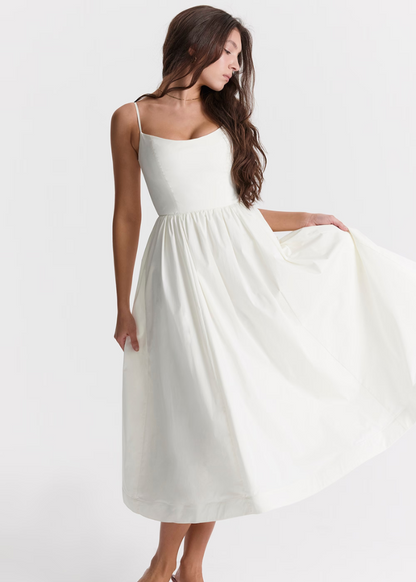 Robe longue élégante à bretelles