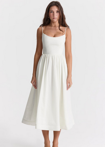 Robe longue élégante à bretelles